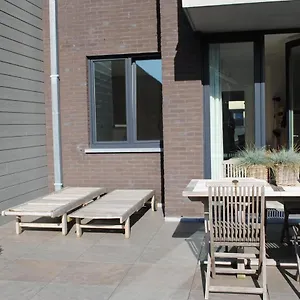 Appartement Modern, Gezellig Met Ruim Terras In, Oostende