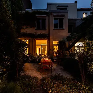  Appartement Pauline Loveling With Quiet Garden And 2 Bathrooms België